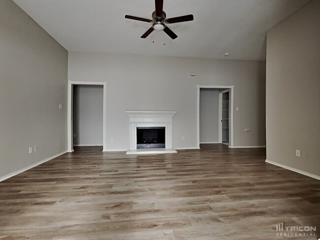 Building Photo - 2637 Ensenada Ln