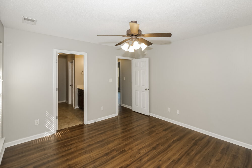 Building Photo - 10229 Cottage Farms Dr