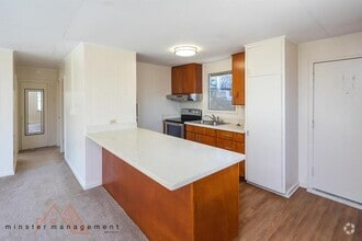 Building Photo - 2057 10th Ave