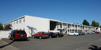 Building Photo - Southgate Apartments