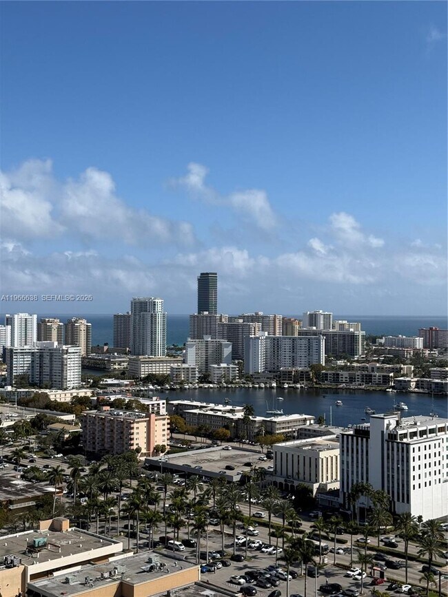 Building Photo - 1755 E Hallandale Beach Blvd