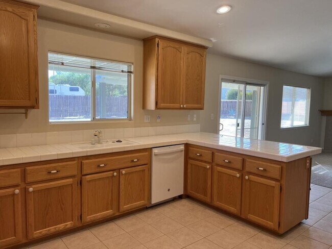 Building Photo - 25805 McLaughlin Rd