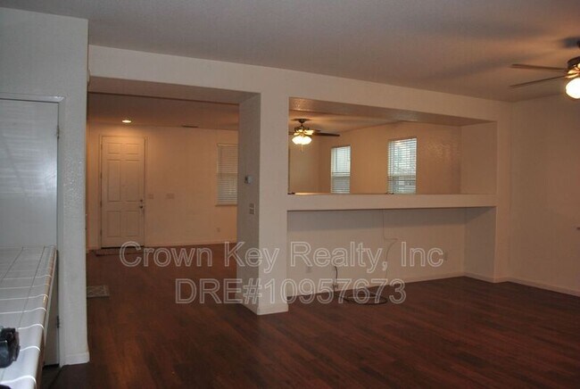 Building Photo - 297 Emory Oak Pl