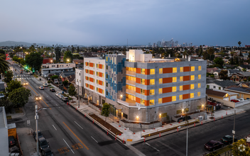 Building Photo - 4238 S. Western Ave