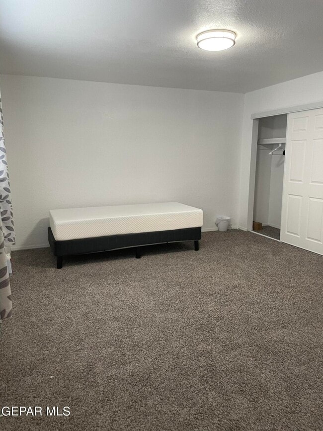 Building Photo - 10604 Fieldrock Ct