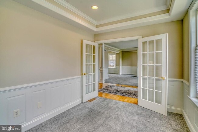 Building Photo - 9902 Player Dr