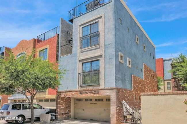 Building Photo - 3432 E Lance Ln