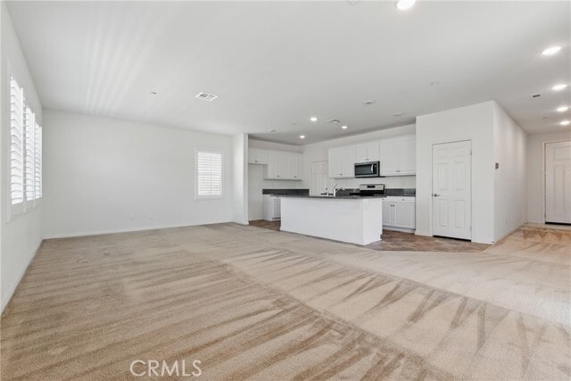 Building Photo - 24583 Acadia Dr