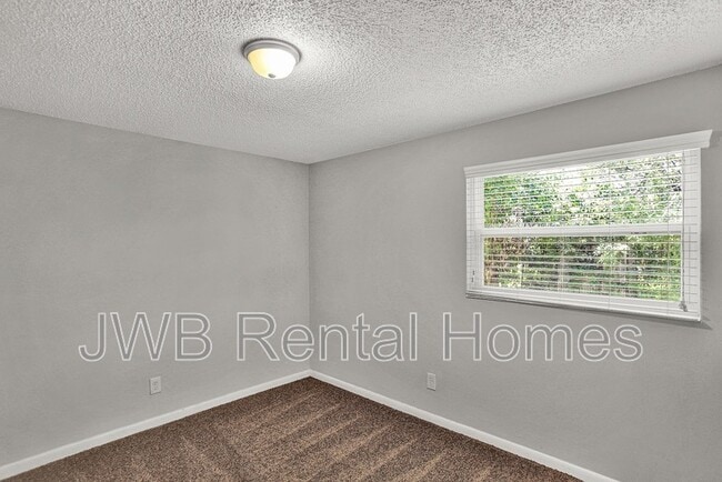 Building Photo - 3120 Mell Ct