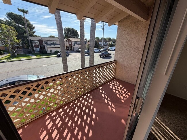 Building Photo - LA VETA MONTEREY COMPLEX ORANGE - 2 BEDROOM 2 BATH  $2,575