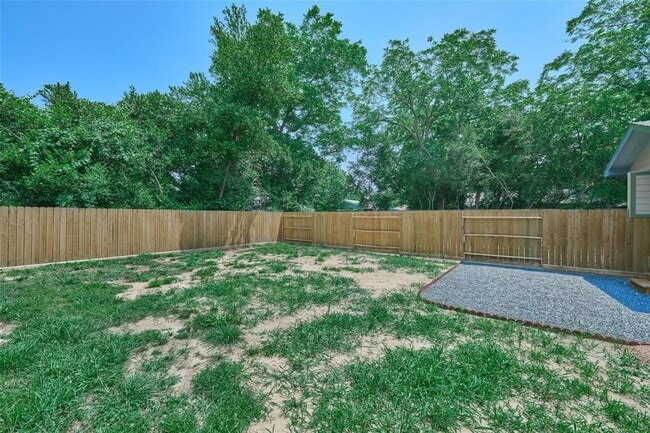 Building Photo - 408 Mcphail St