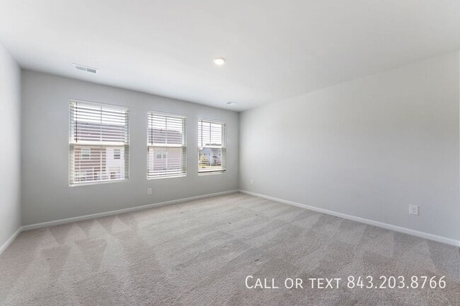 Building Photo - 1471 Central Ave