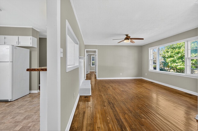 Building Photo - 1311 Beaufort St