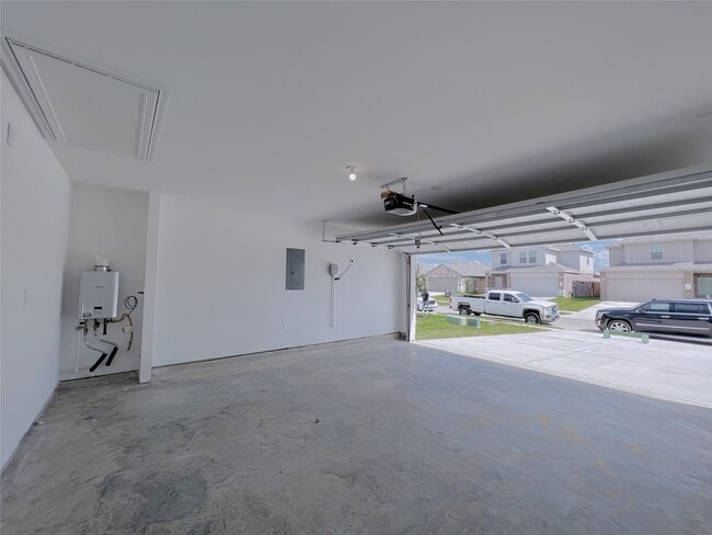 Building Photo - 21197 Alder Oaks Dr