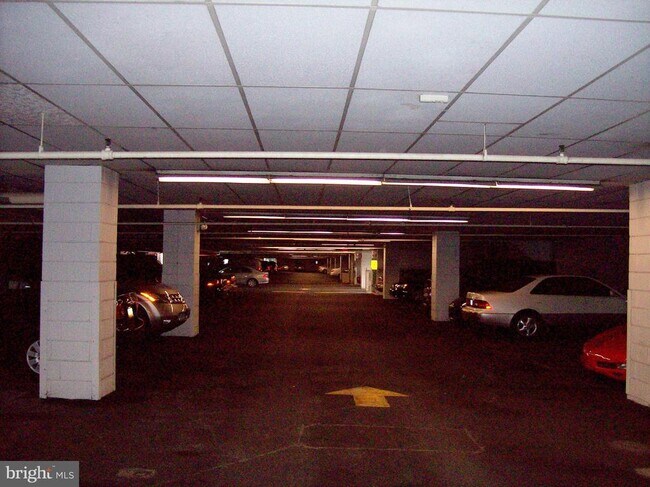 Building Photo - 3 N Christopher Columbus Blvd