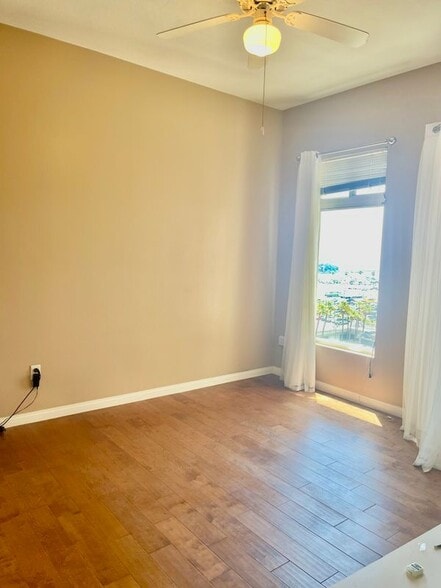 Building Photo - 388 E Ocean Blvd