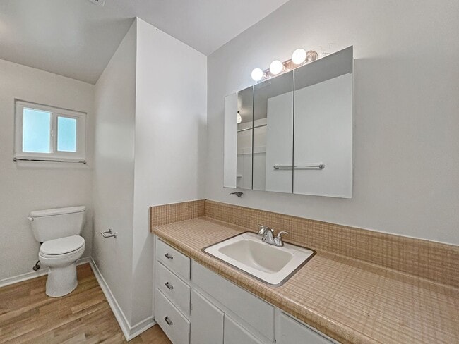 Building Photo - Beautiful 4BD/3BA House Near SDSU w/ W/D, ...