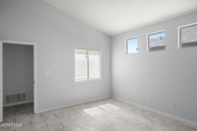 Building Photo - 14368 Chris Zingo Ln