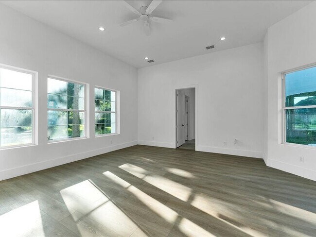 Building Photo - 8115 Cedar Brush Cir