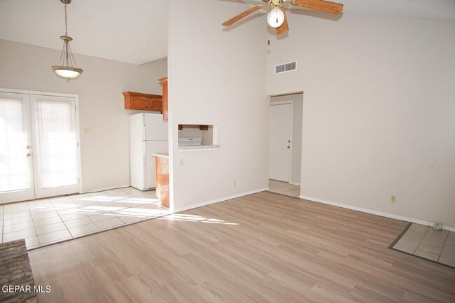 Building Photo - 10661 Obsidian St