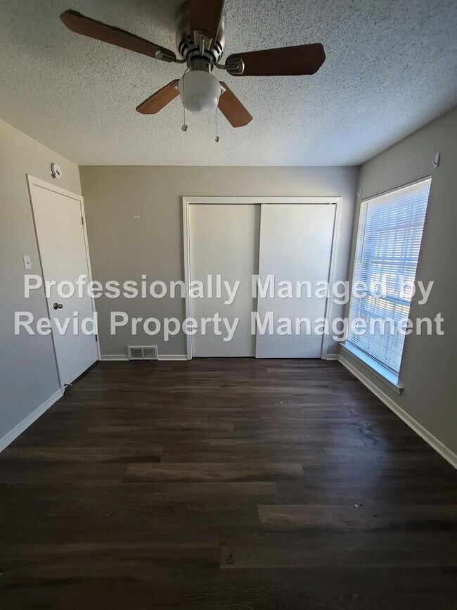 Building Photo - 5157 Blacksmith Dr