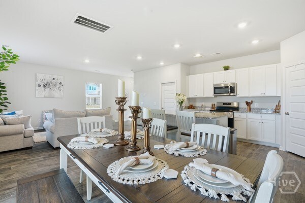 Building Photo - 100 Amethyst Dr