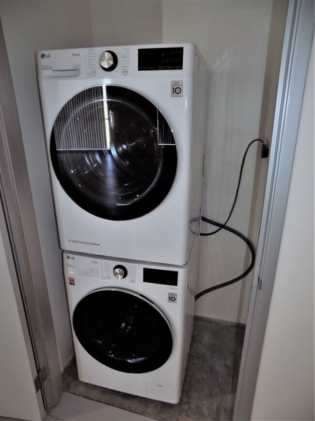 Building Photo - Centre Street Lofts | Top Floor Unit | Top...