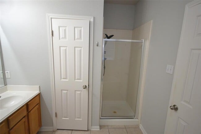 Building Photo - 1501 Encino Dr
