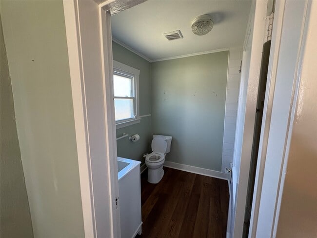 Building Photo - 510 Hicks St