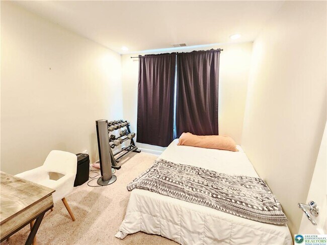 Building Photo - 8507 Putnam Ct