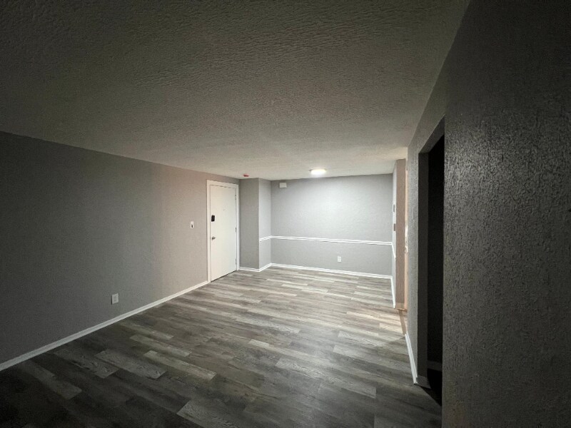 Building Photo - 13420 Euclid Ave