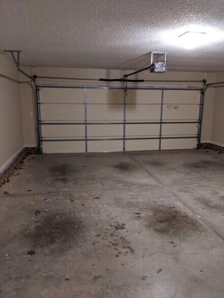 Building Photo - 4502 Camden Ridge Dr