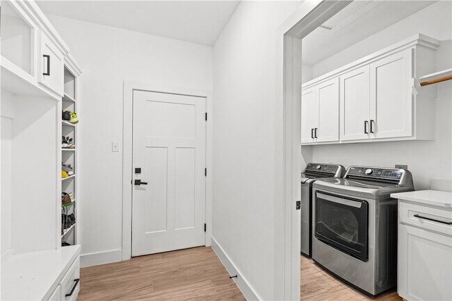Building Photo - 1469 Lady Claudia St