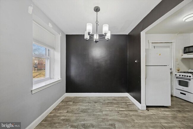 Building Photo - 4004 Lasher Rd