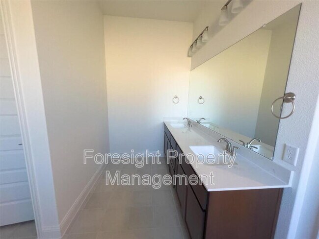 Building Photo - 3228 Willena Rd