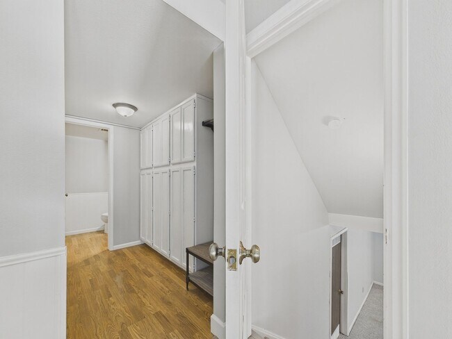 Building Photo - Gorgeous Home in Centennial!