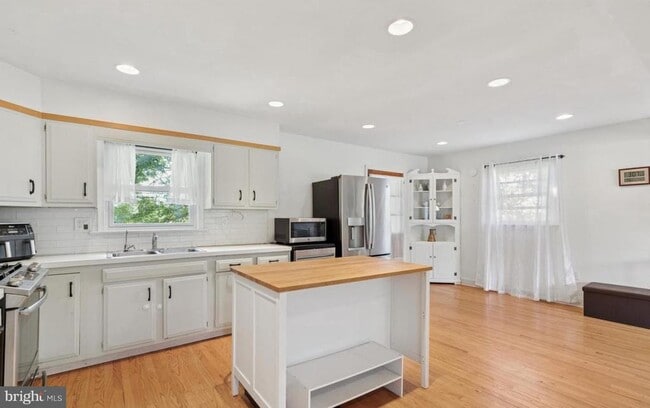 Building Photo - 3334 Germantown Pike