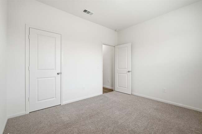 Building Photo - 21630 Cottage Ln