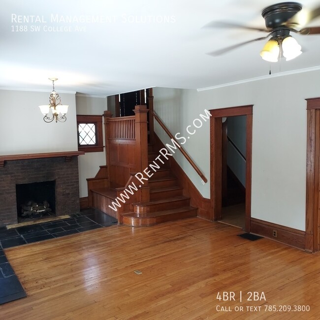 Building Photo - **MOVE-IN SPECIALS**1188 SW College Ave - ...