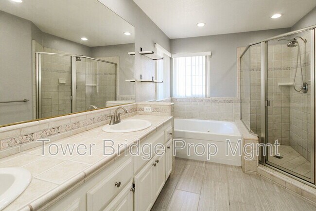 Building Photo - 6606 Raywood Ct