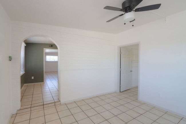 Building Photo - 3 Bedroom with Bonus Room and with Large Y...