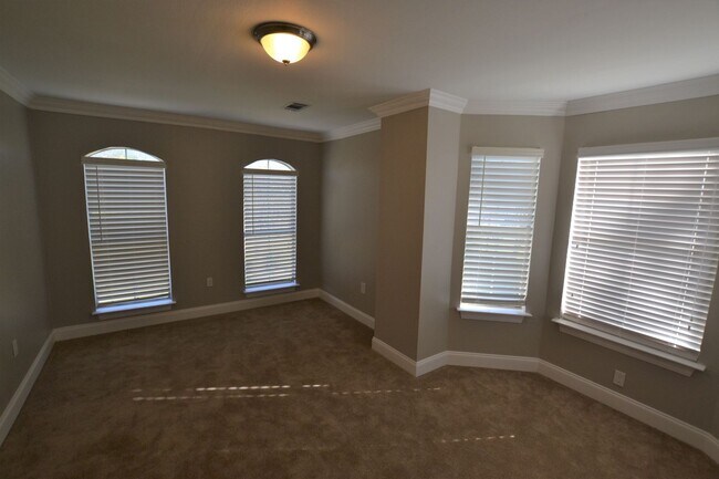 Building Photo - Zachary School District!  Newly remodeled 4 bedroom, 2.5 bath near downtown Zachary