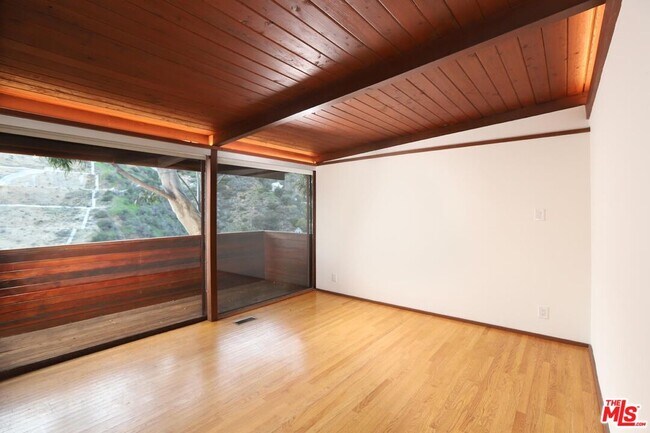 Building Photo - 8030 Highland Trail