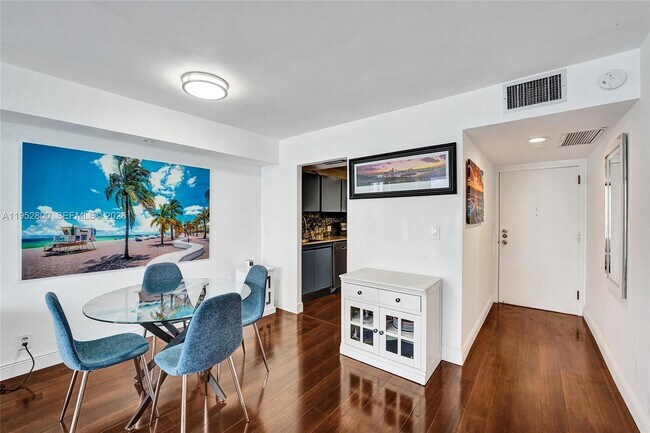 Building Photo - 2201 S Ocean Dr