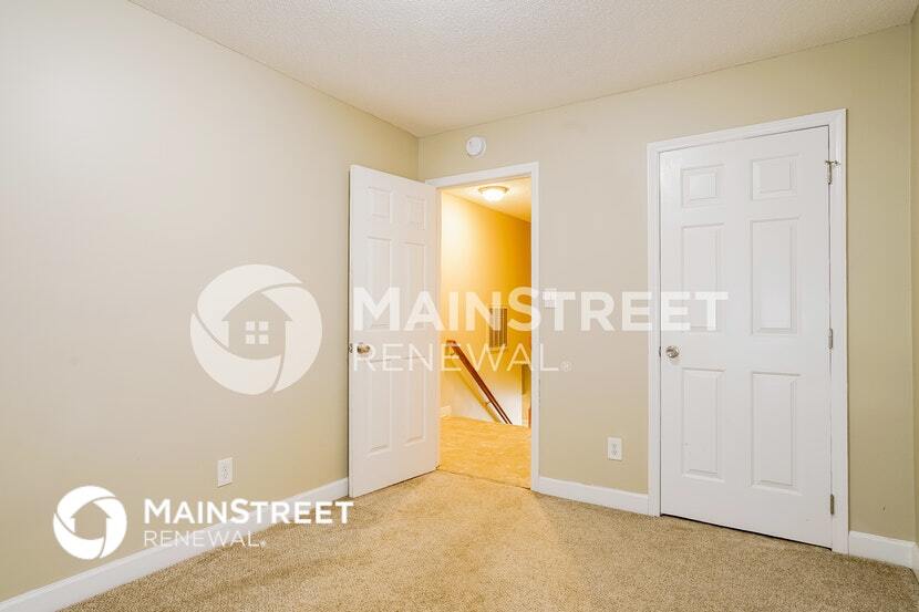 Building Photo - 3636 Meadow Creek Ln