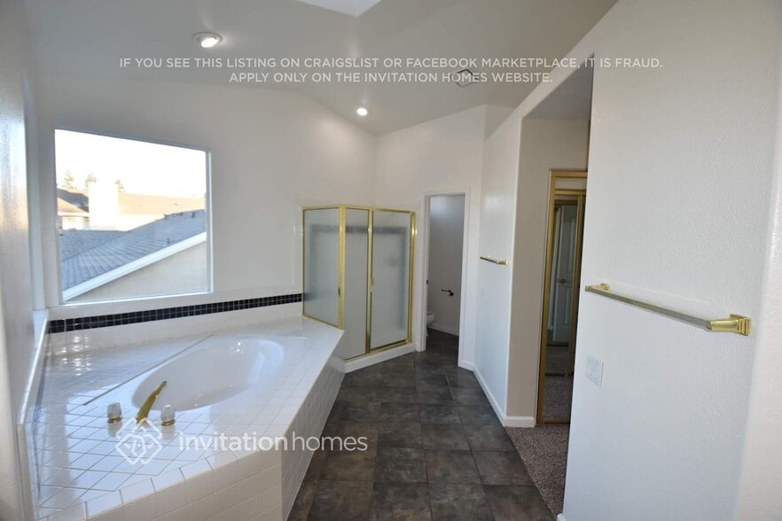 Building Photo - 8107 Helmsdale Dr