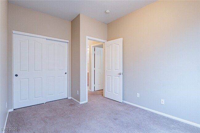 Building Photo - 8941 Bentonville Ct
