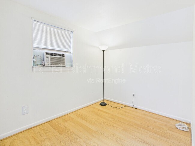 Building Photo - 106 Marbleridge Rd