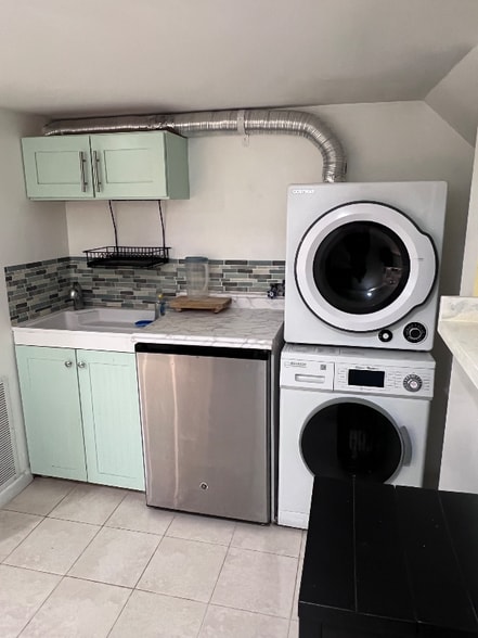 Building Photo - 3523 Madison St