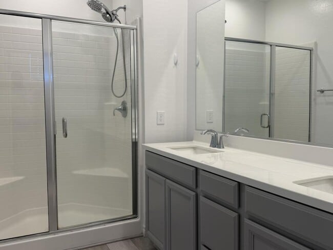 Building Photo - 8851 Flora Run Ave